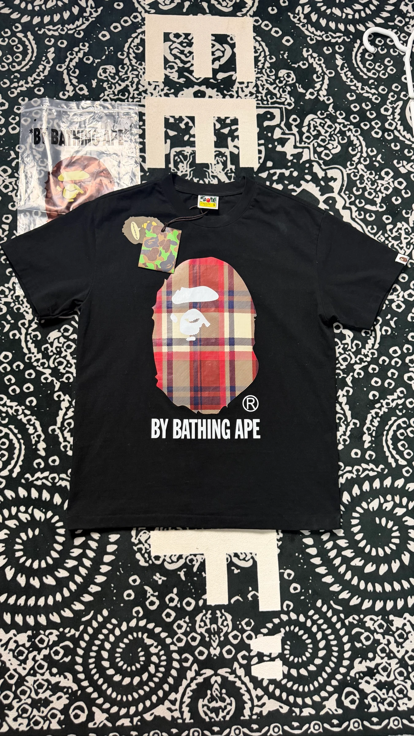 Camiseta BAPE (size S)